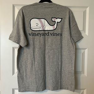 NWT Vineyard Vines Short sleeve T Shirt with Baseball Vineyard Vines Logo Size M